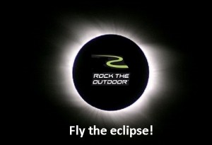 Fly the Eclipse and win an « Eclipse » T-shirt