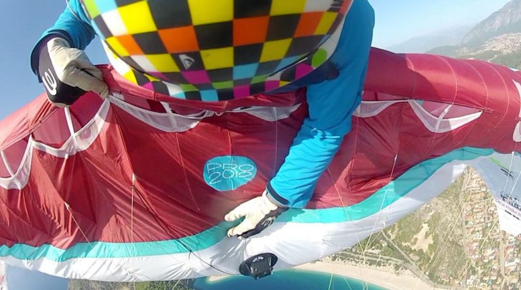 Synced acro from the dizzy heights of Oludeniz