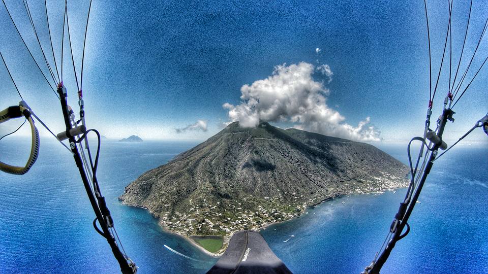 The first crossing of the Aeolian Islands by Marco Busetta