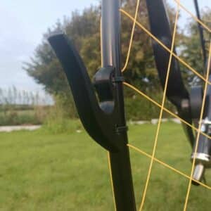 "Paramotor Uplines"; guidage des suspentes au décollage