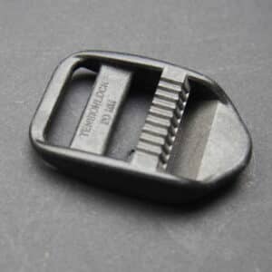 Boucle passant plastique de réglage (pour sangle 20 mm)