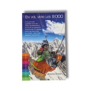 Couverture du livre d'Antoine Girard : En vol vers les 8000