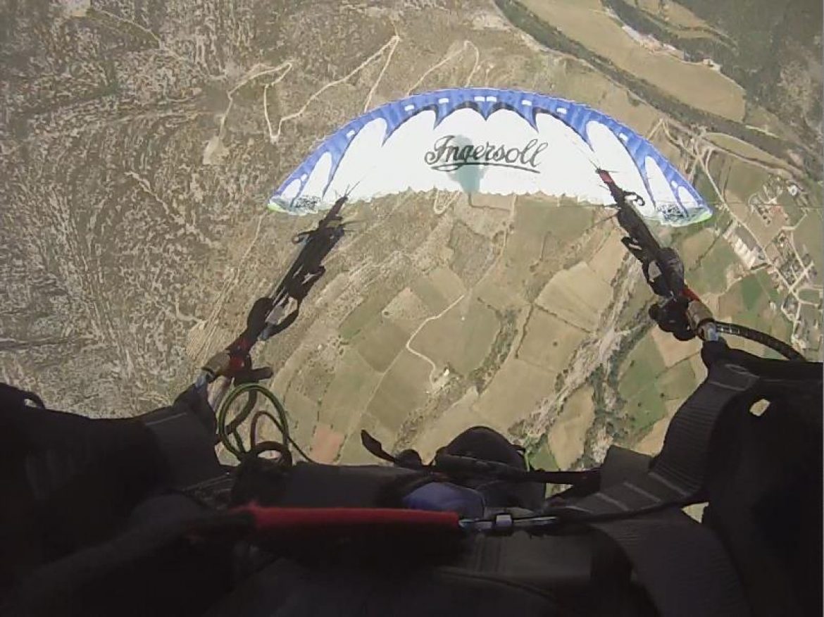 Les yeux tournés vers l’Europe depuis le Mont Yamasaka (Québec)