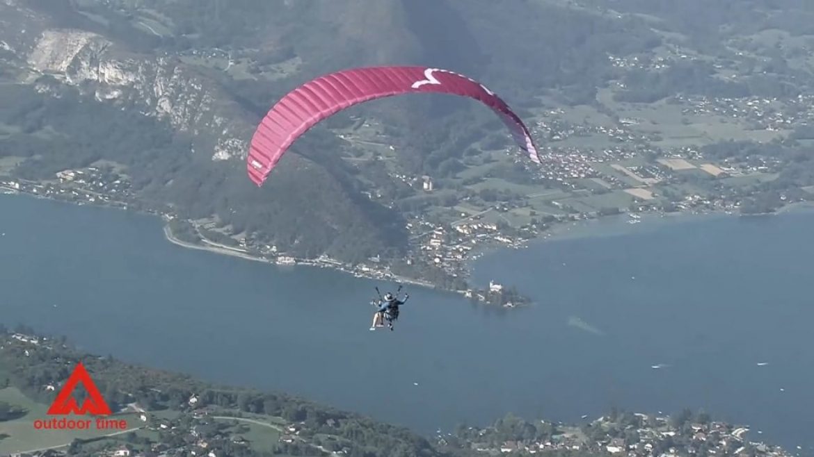 Découvrir le parapente avec Les Passagers du Vent (Annecy)