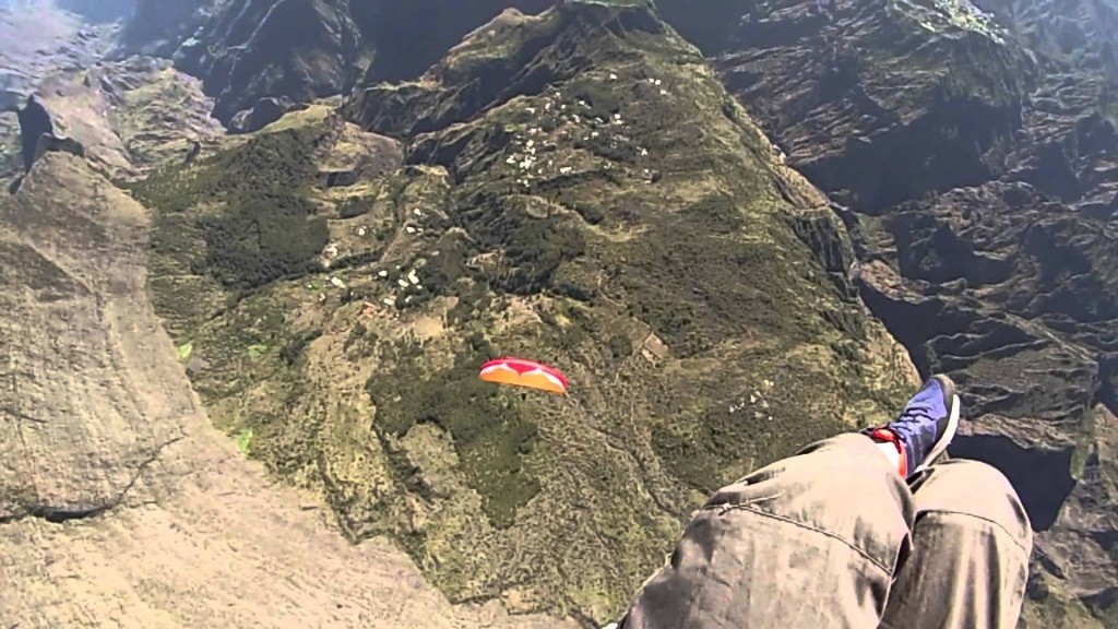 Hike and Fly sur le site parapente Maido (La Réunion)