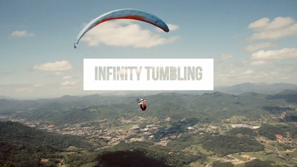 Infinity tandem tumbling avec le Team acro SOL Paragliders