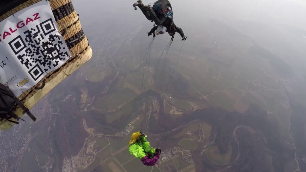 Jump de David Geiser d’un ballon le jour de l’éclipse
