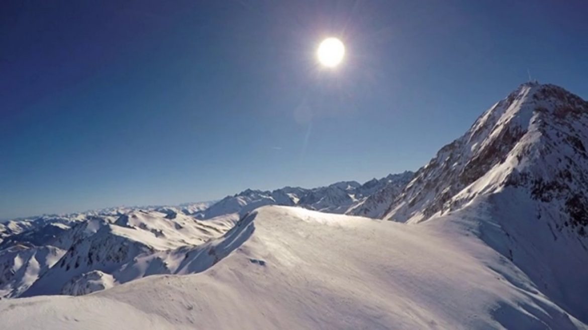 Le Pic du Midi de Bigorre en paramoteur