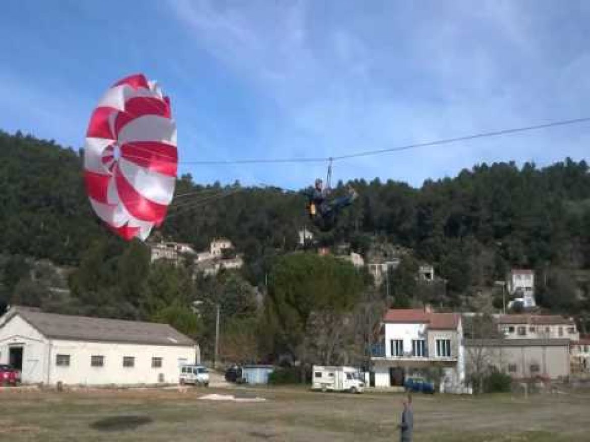 Le simulateur d&rsquo;ouverture de secours parapente du Var