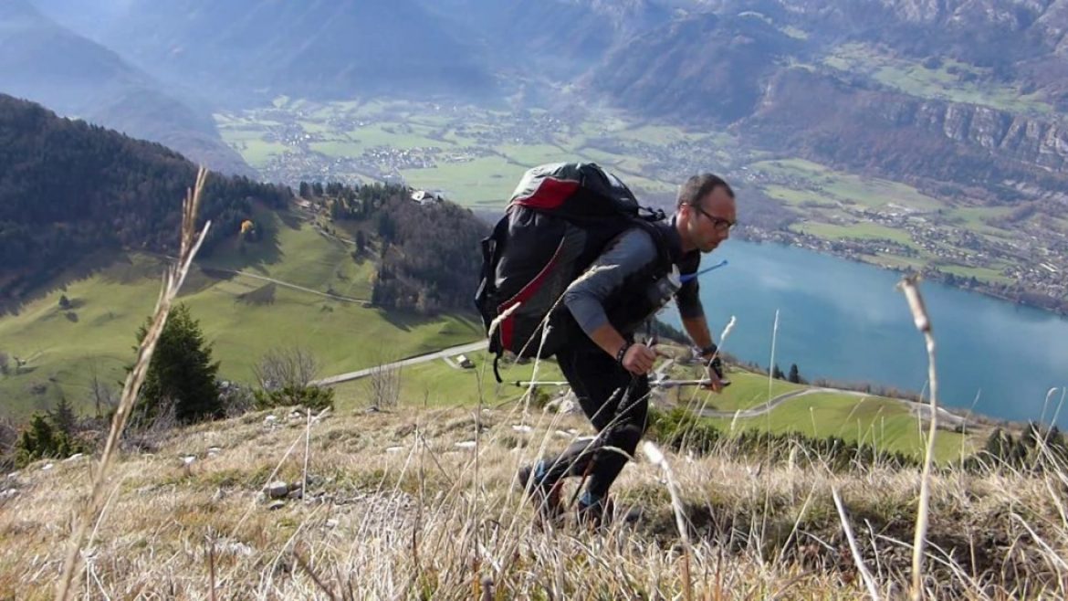 L’entraînement du français Gaspard Petiot pour la Red Bull X-Alps