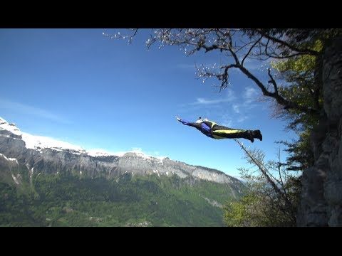 Les aventures base jump de Jérôme Para et Arnaud Bayol
