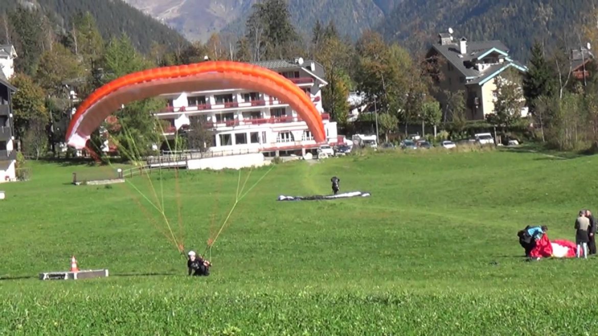 Moments de bonheur entre copains parapentistes