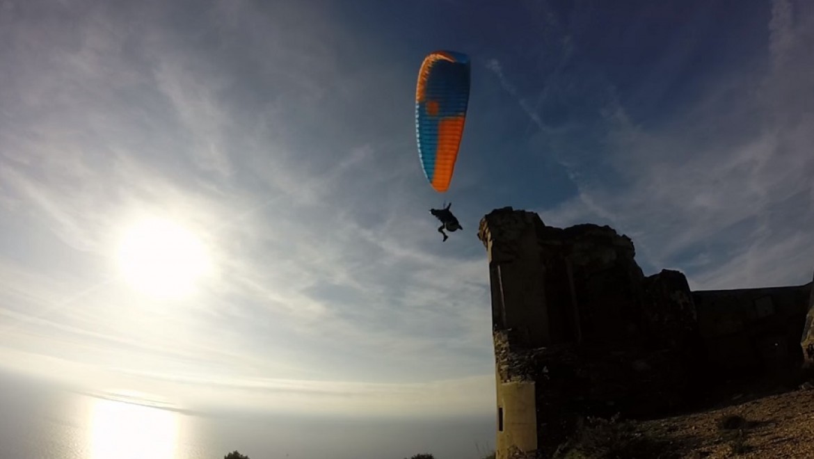 Vol matinal sur le site parapente de Cap Sicié (Var)