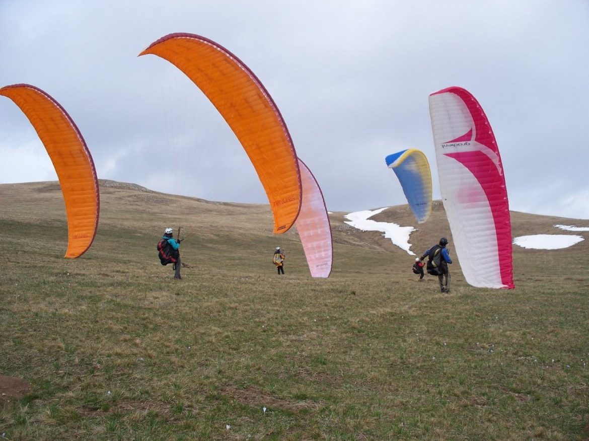 Parapente en Montenegro et en Bosnie avec Manu Bonte
