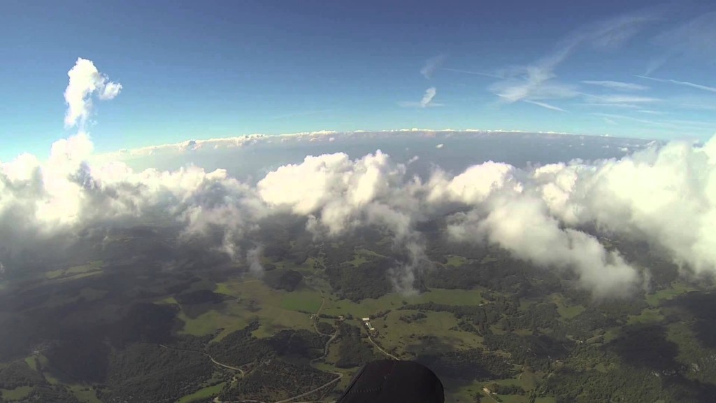 Quand Antoine Girard vole au dessus des nuages