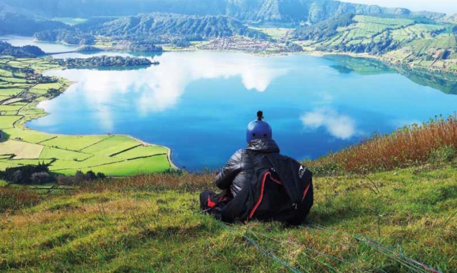 Partir voler en parapente aux Açores avec la famille