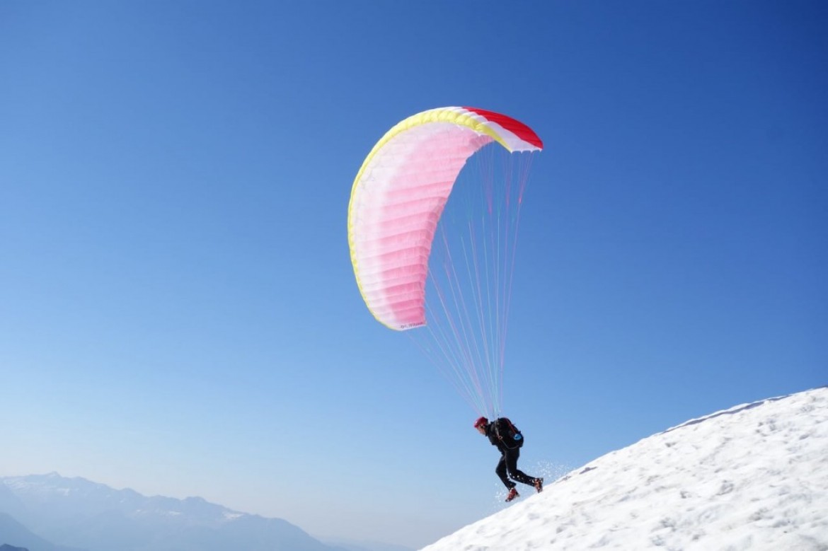 Facile les décos avec l’aile hybride NERVURES Whizz