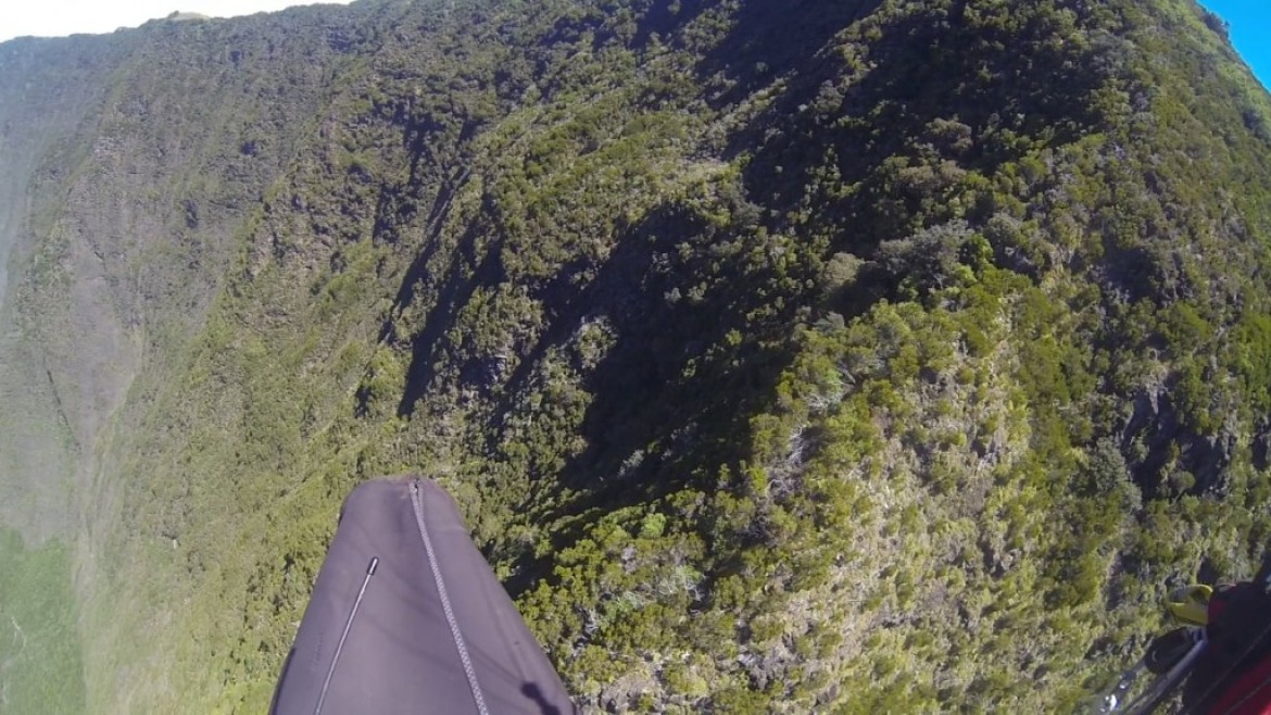Survol de la rivière des Remparts (La Réunion)