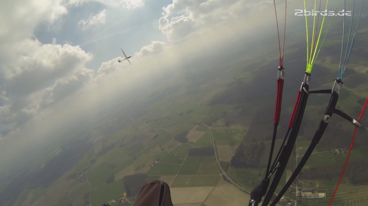 Avec sa NOVA Phantom, il enroule un thermique avec un planeur