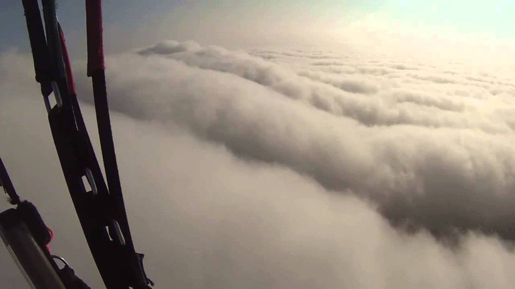 Vol au dessus des nuages en bord de mer à Villers (14)