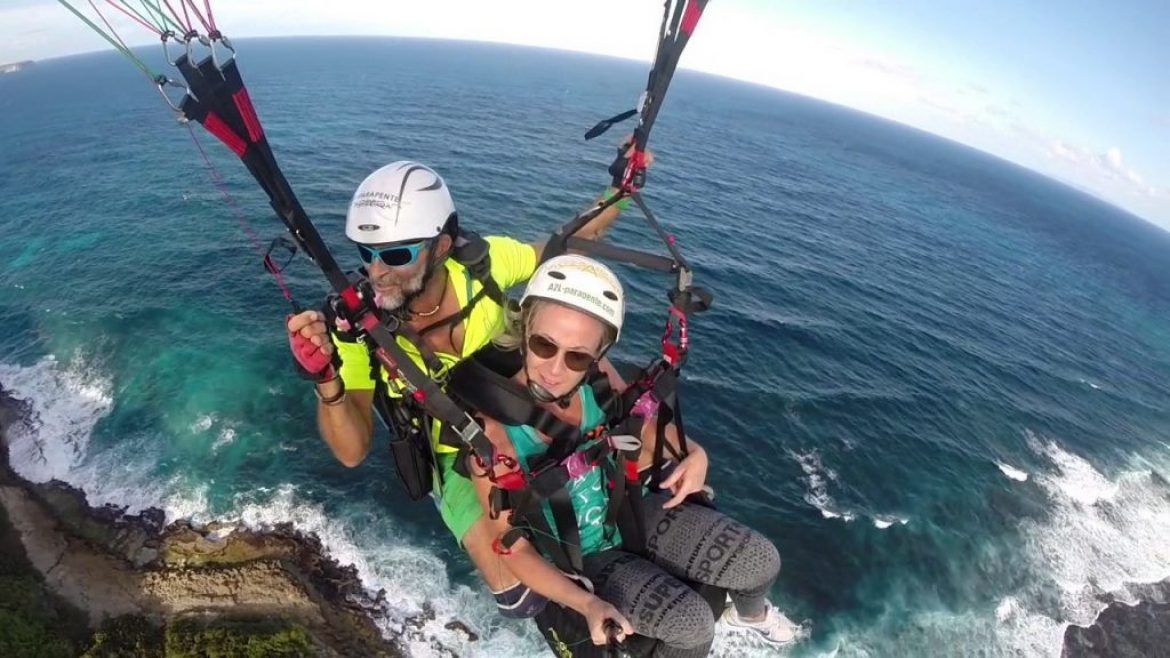 Vol biplace mémorable avec Sam Sperber en Guadeloupe