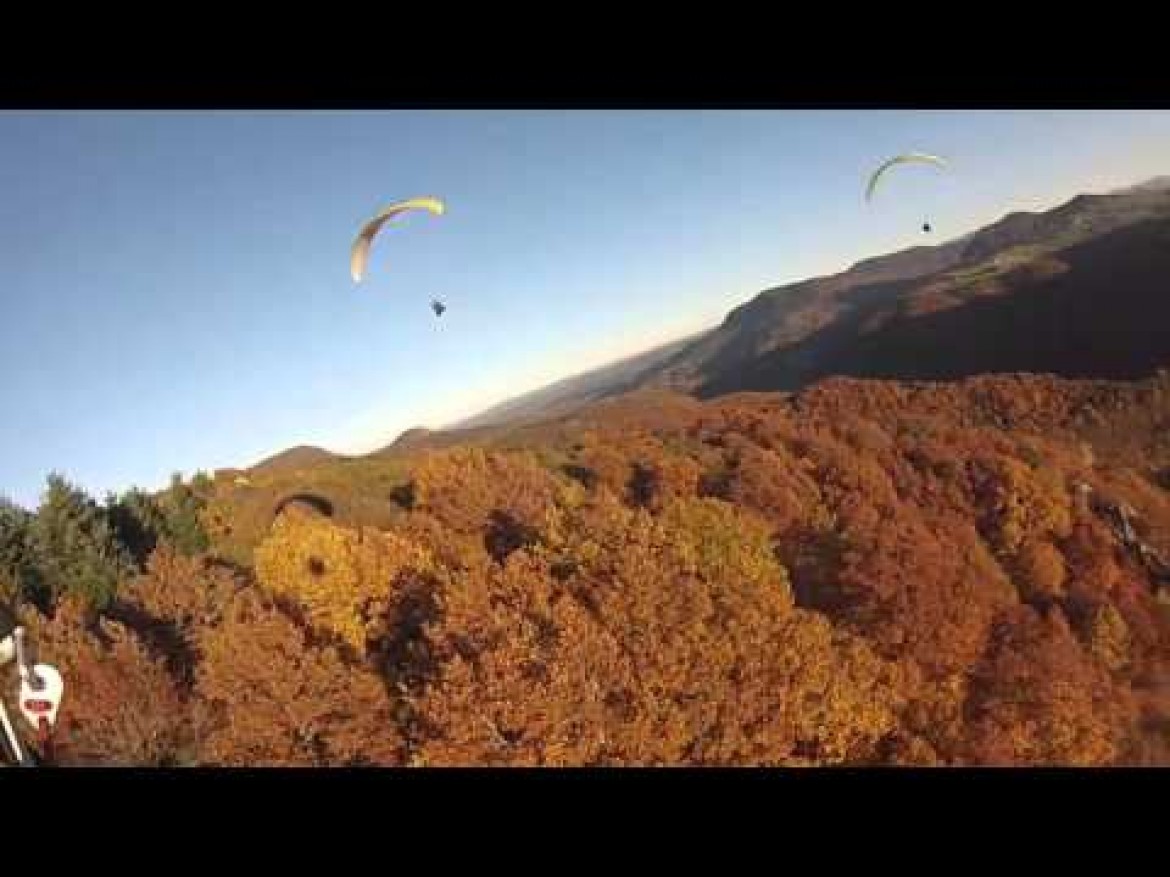 “Vol d’Automne” sur le site parapente Roche-en-Régnier