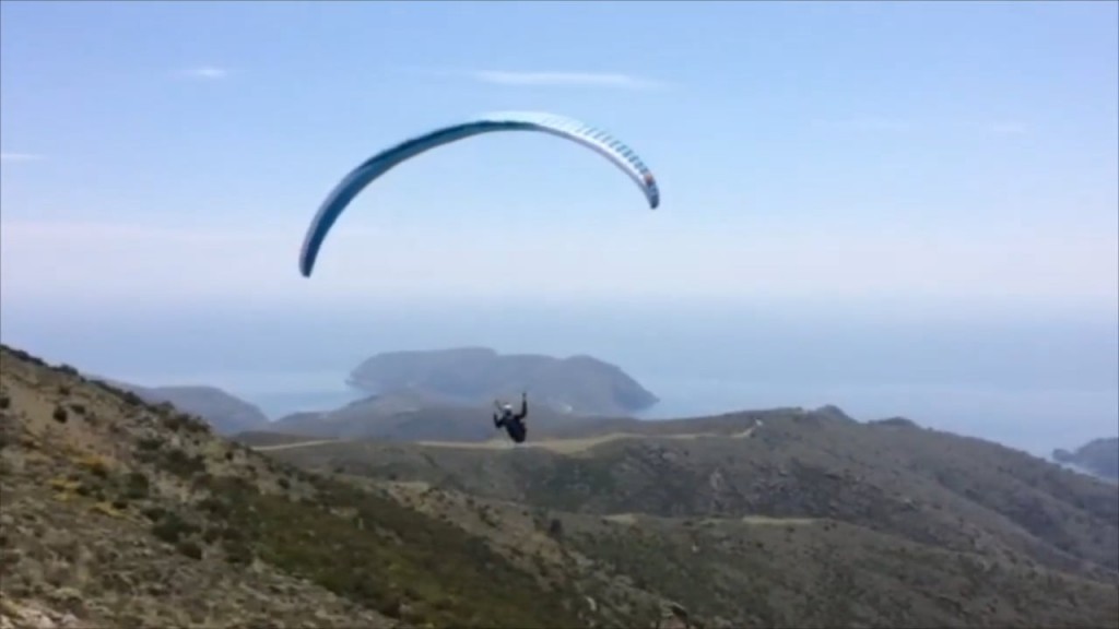 Vol en parapente au Cap Creus (Espagne)