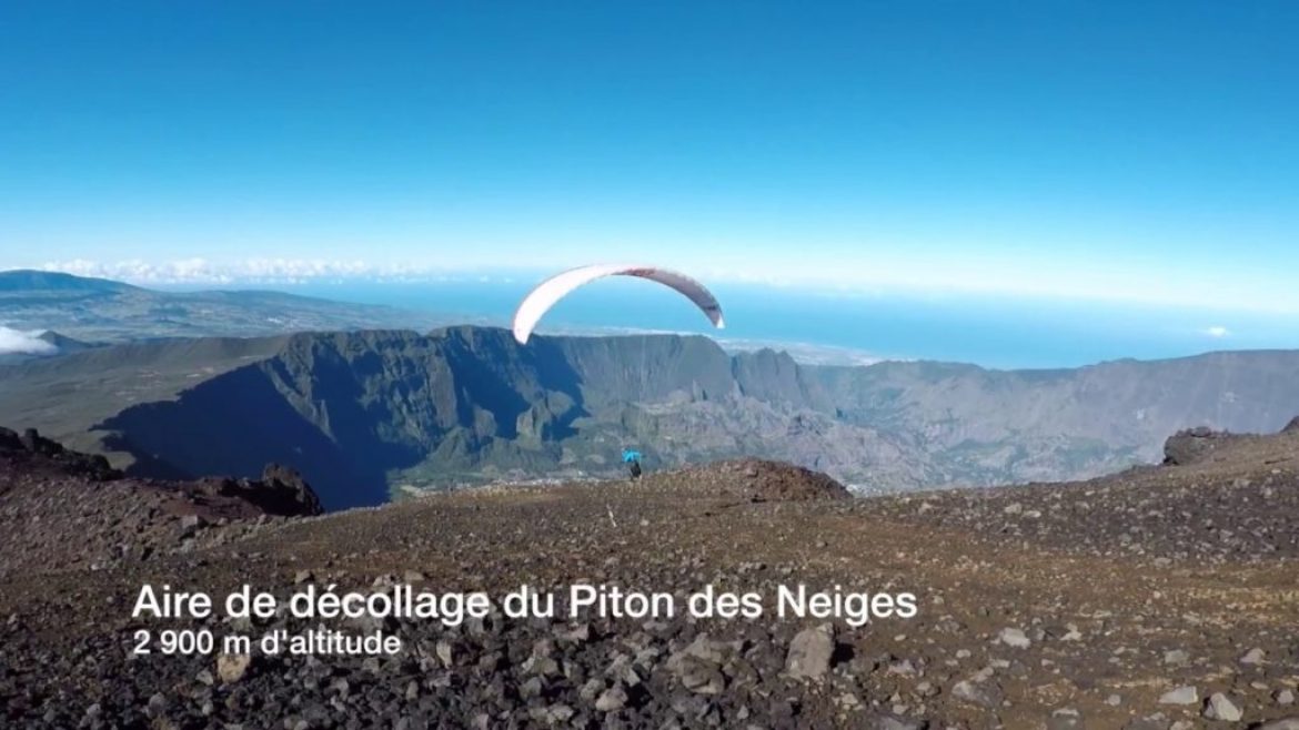 Vol en parapente de 25 km depuis le Piton des Neiges – La Réunion