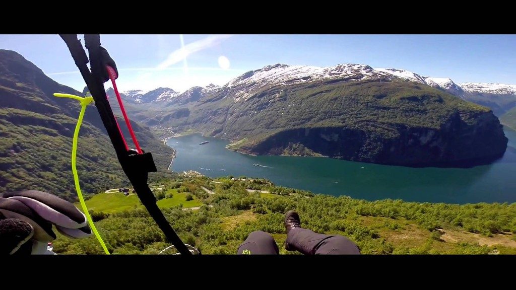 Vol parapente à Geiranger en Norvège