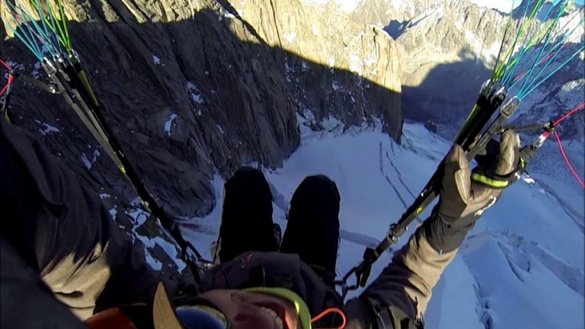 Vol parapente de l’Aiguille du Midi, face nord puis Vallée Blanche