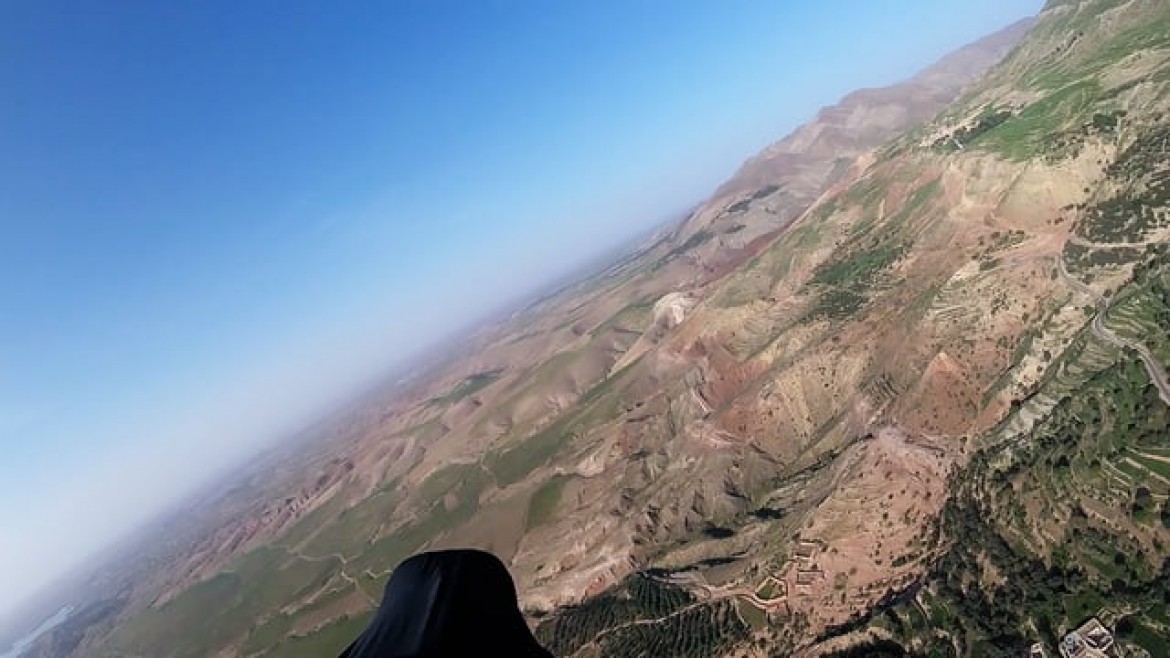 Vol sur le site parapente Aguergour (Maroc)