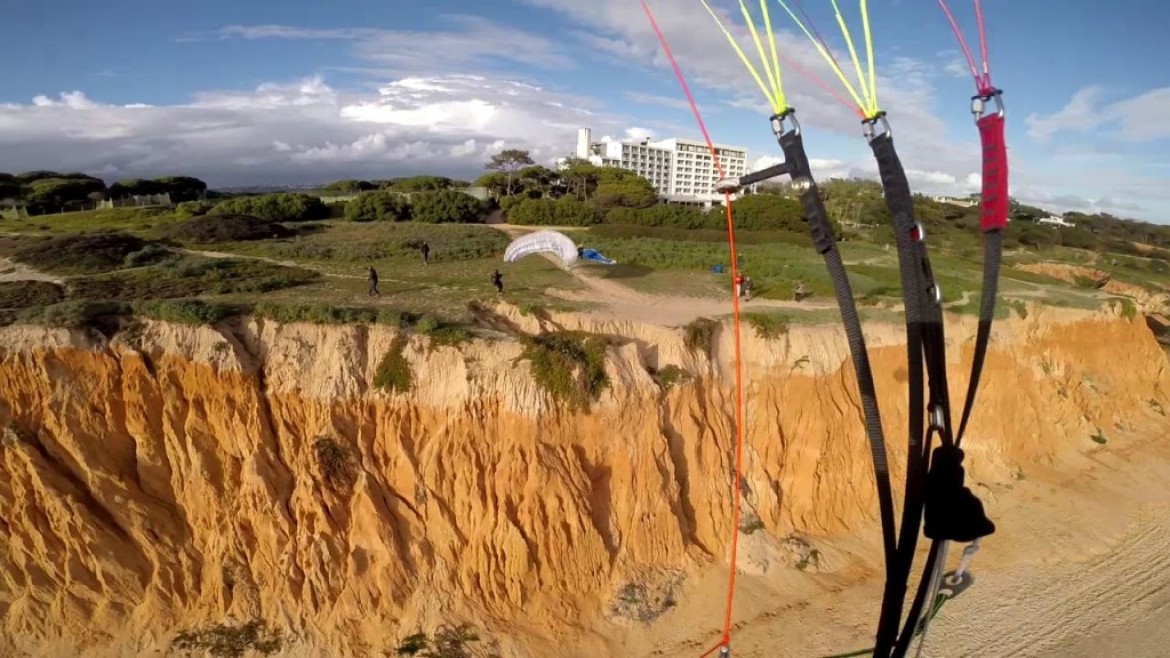 Vol sur le site parapente Albufeira (Portugal)