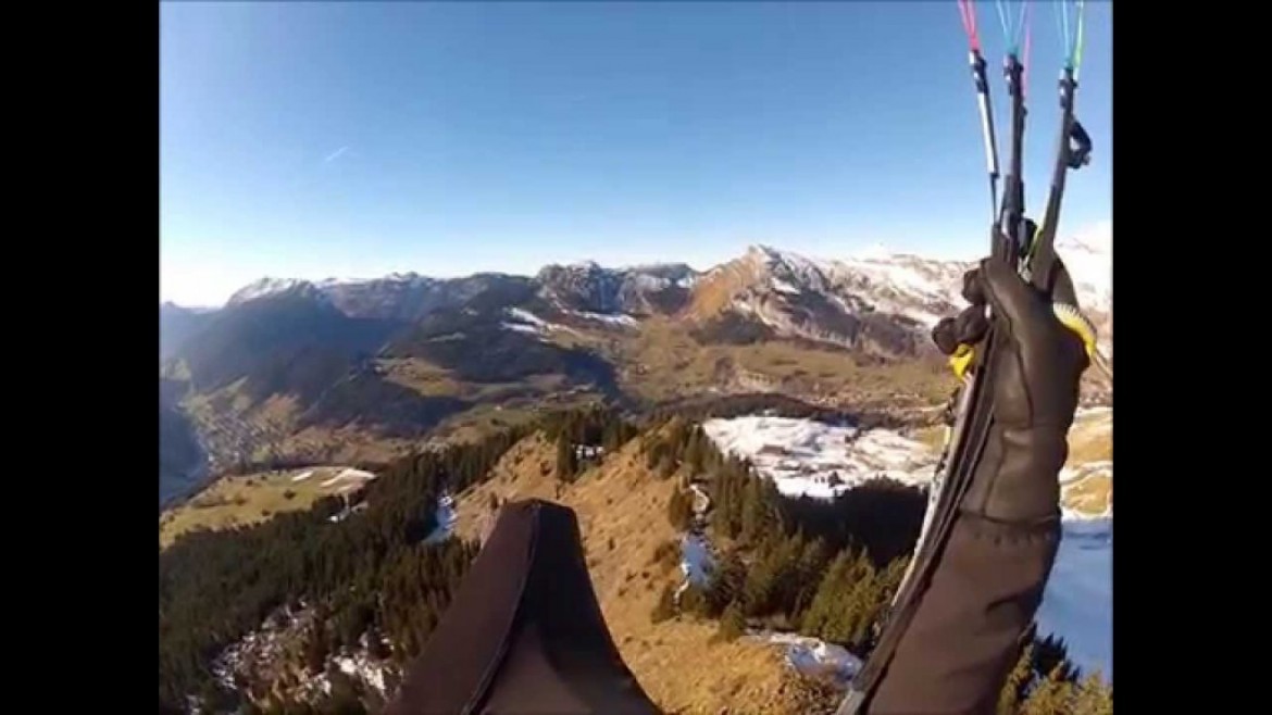 Vol sur le site parapente Lachat – Le Grand Bornand (74)