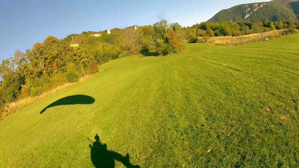 Vol sur le site parapente Le Chanay (01)