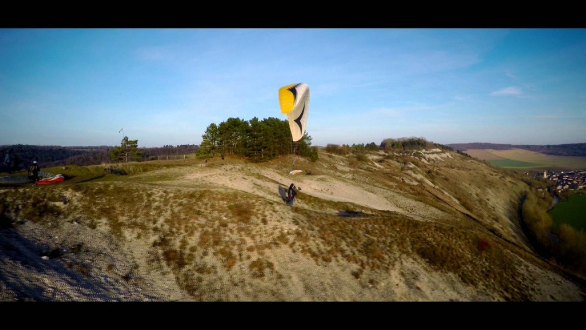 Vol sur le site parapente Pagny la Blanche Côte (55)