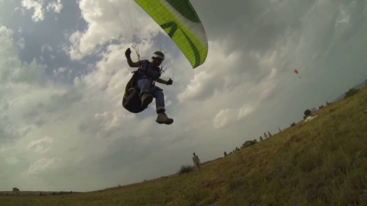 Vol sur le site parapente Peyriac-de-Mer (Aude)