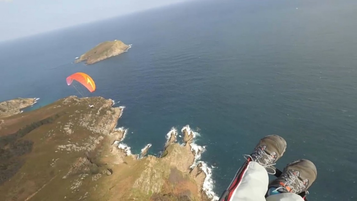 Vol sur le site parapente San Román (Espagne)