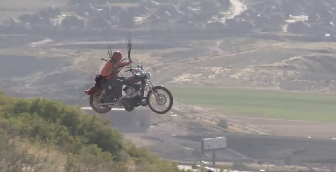 Voler en Harley Davidson, c’est possible!
