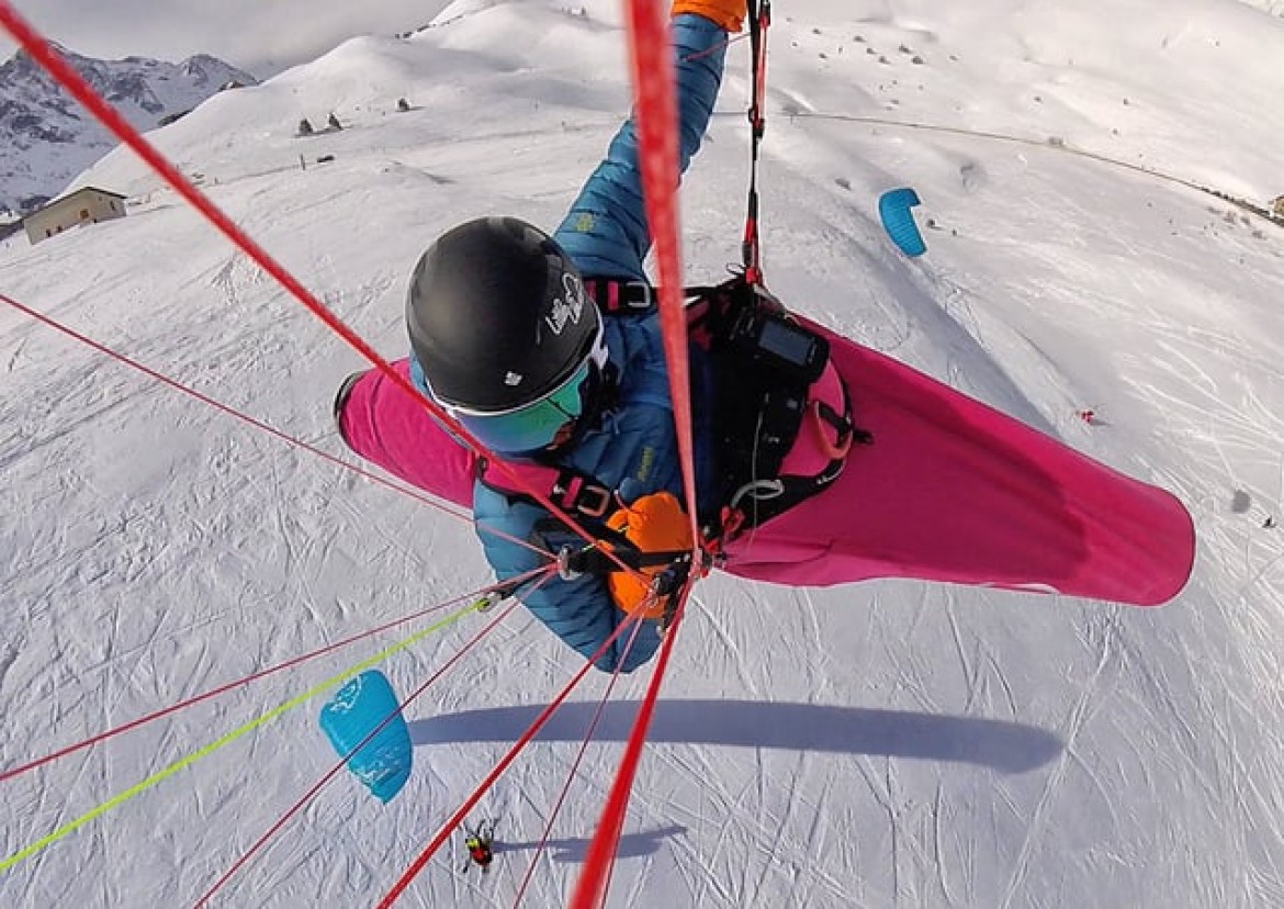 “White soaring” au Col du Lautaret en LITTLE CLOUD